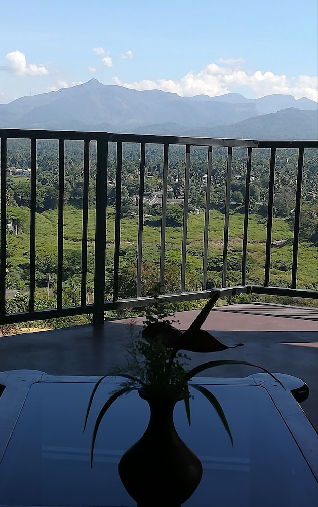 Villa Arunalu Kandy 23/42