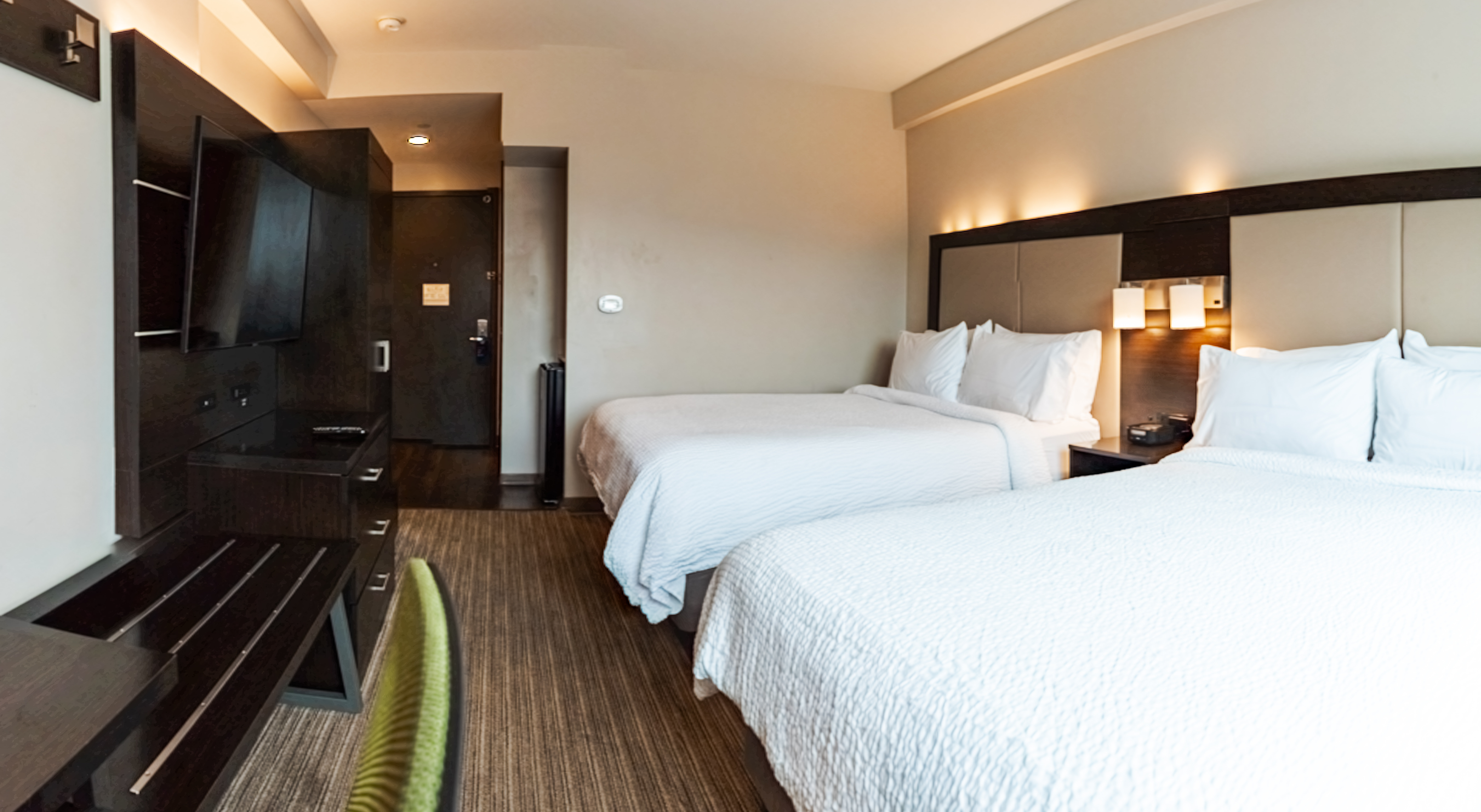Holiday Inn Express Queens - Maspeth 14/65