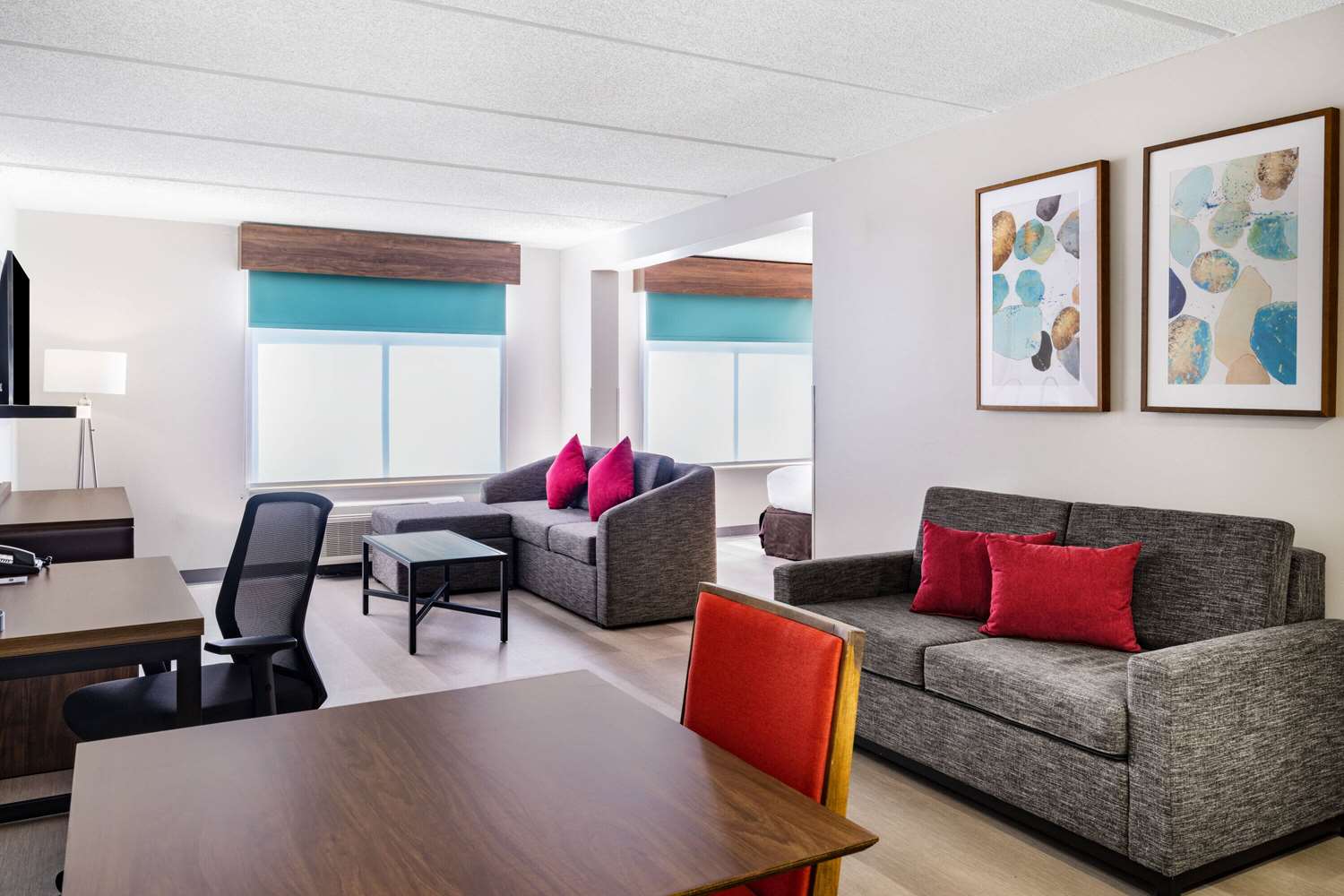 La Quinta Inn & Suites by Wyndham Duluth/Atlanta 4/10