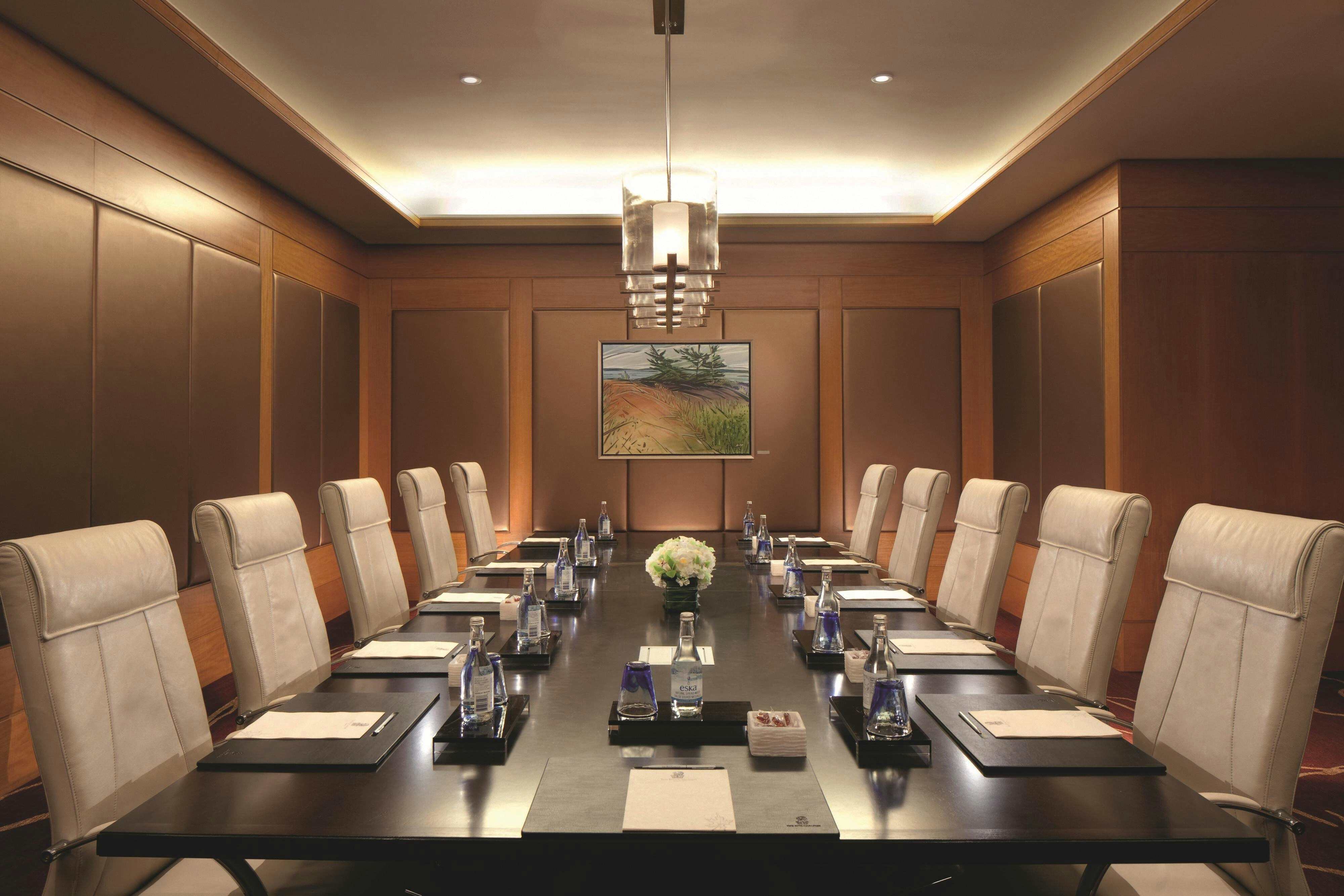 Ritz Carlton Toronto Hotel 24/25