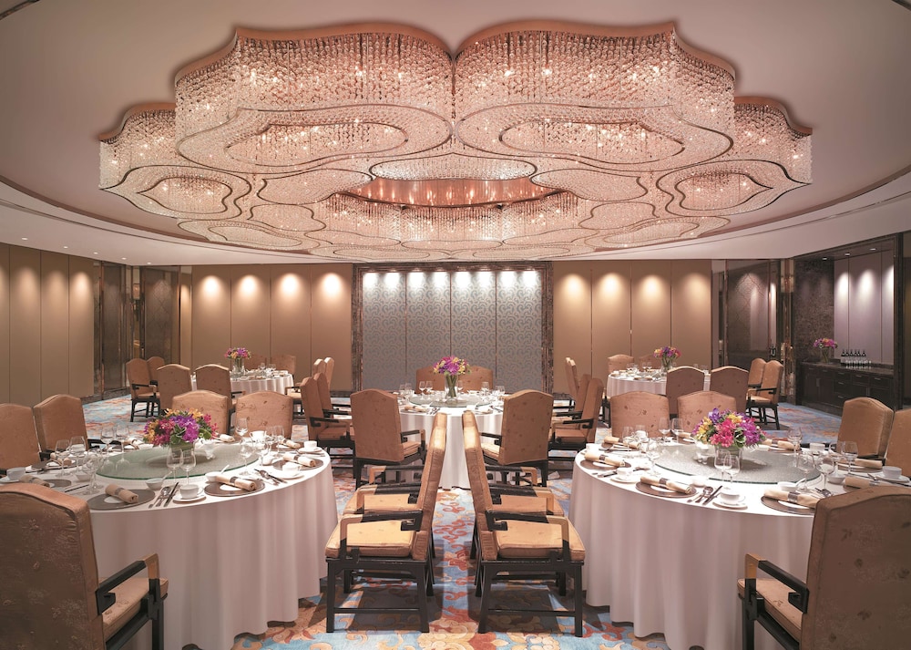 Shangri-La Bangkok 38/50