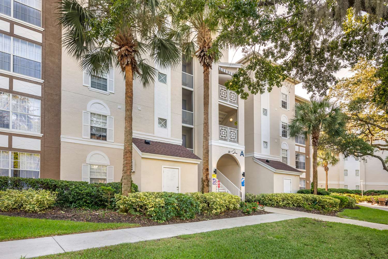 Hilton Vacation Club Grande Villas Orlando 31/34