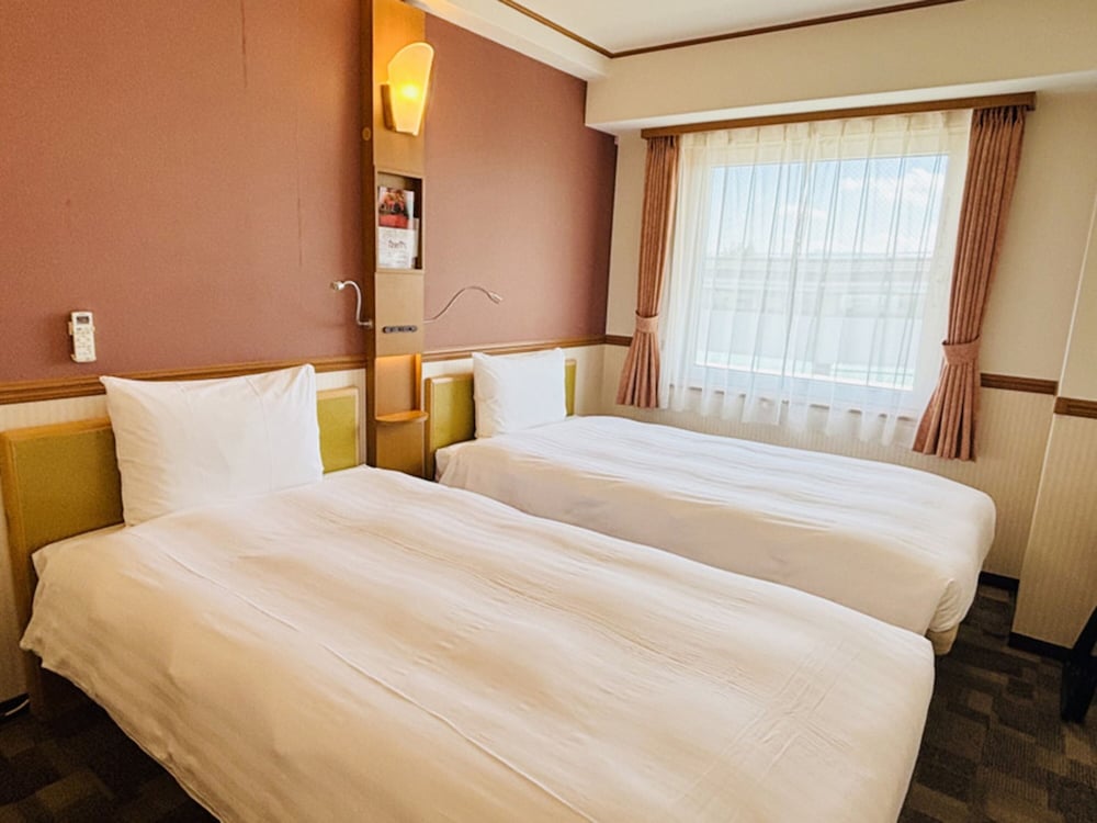 STANDARD, TWIN BEDS, SMOKING
