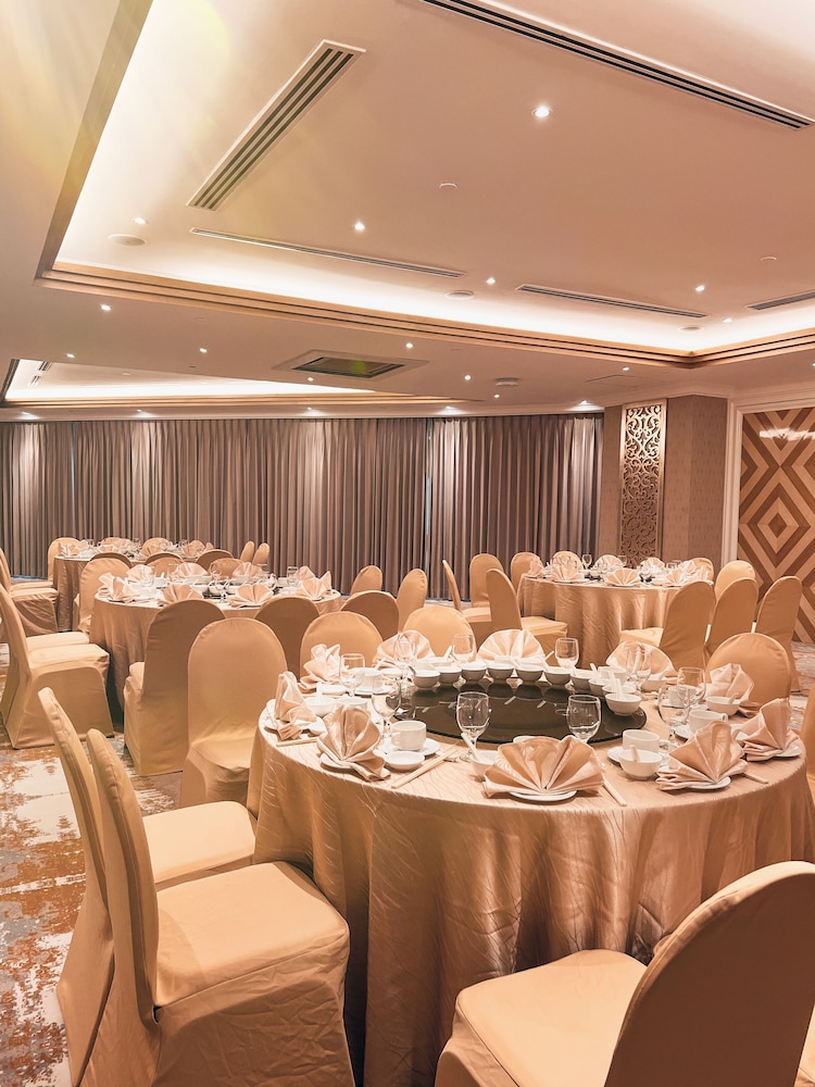 Riverside Majestic - Puteri Wing 53/60