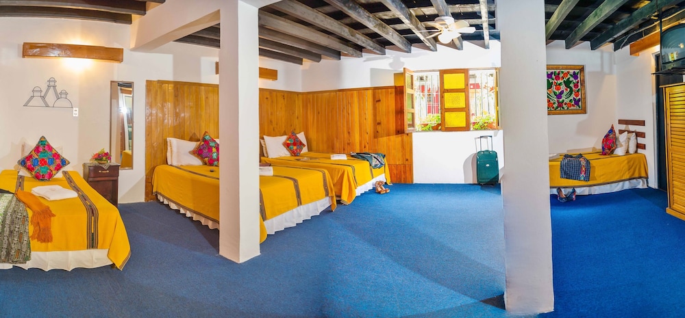 Hotel Panchoy 64/69