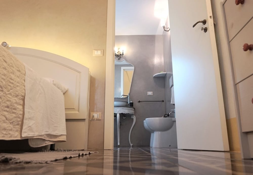 Palazzo Guglielmo Albergo Diffuso 78/79