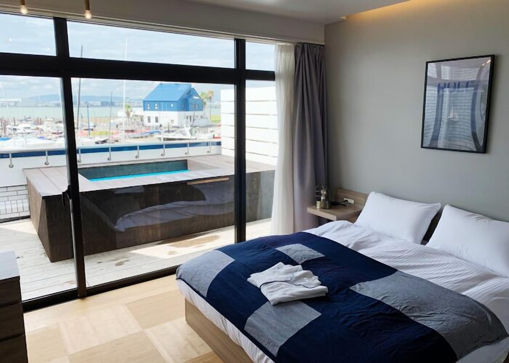 ROOM, DOUBLE BED, OCEAN VIEW, SOFA