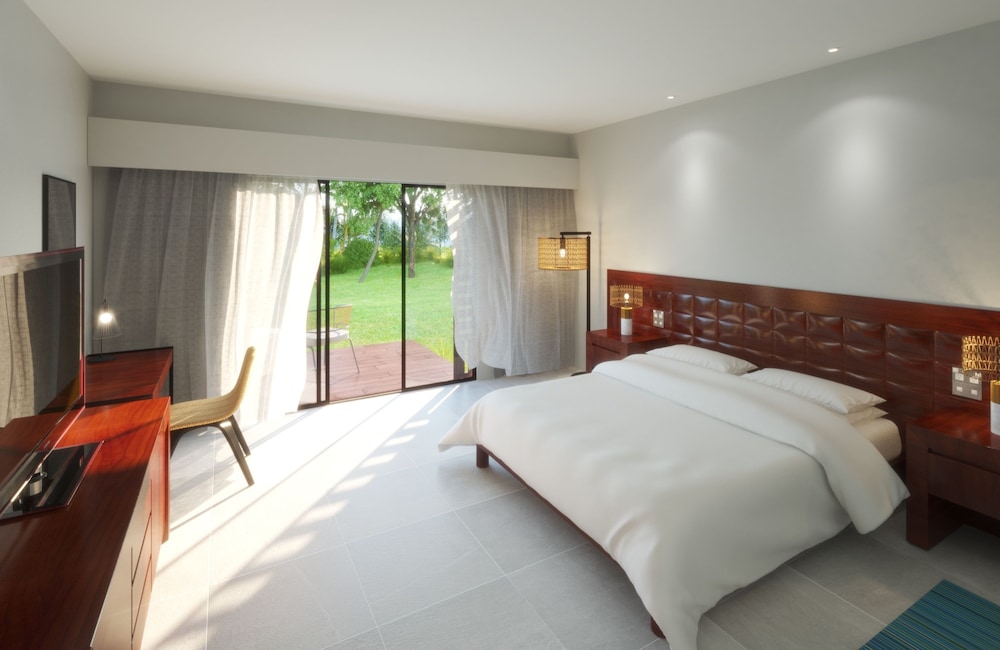 Sheraton Resort & Spa Tokoriki Island Fiji 12/80