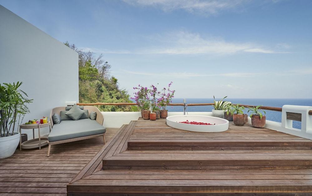 Royal Avila Boutique Resort 36/45