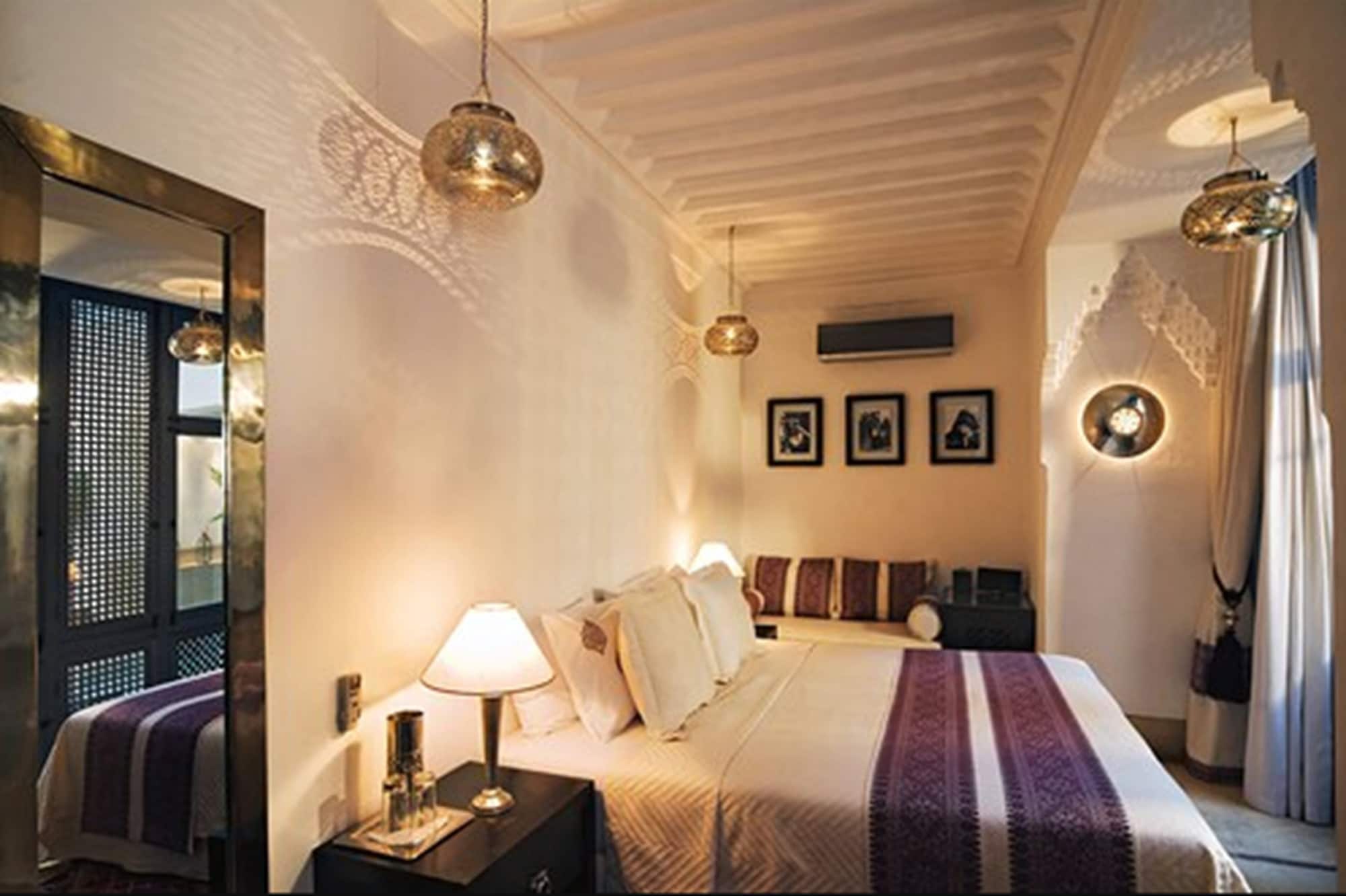 YASMINA, LUXURY, DOUBLE BED