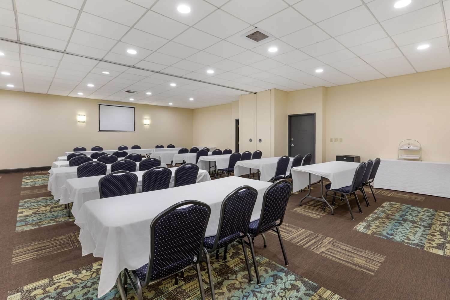 Best Western St. Louis Inn 34/38