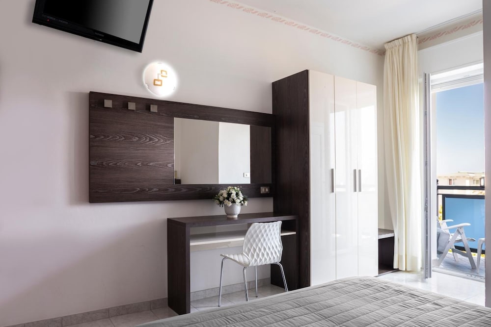 Hotel Stacchini 33/44