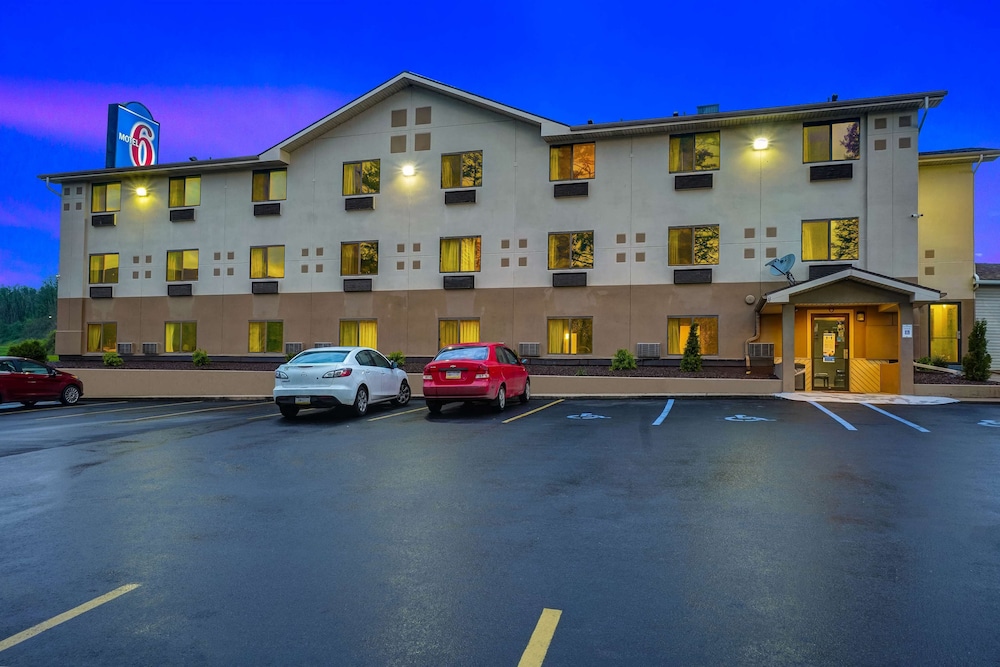 Motel6 Montoursville, PA - Williamsport in MONTOURSVILLE - PA