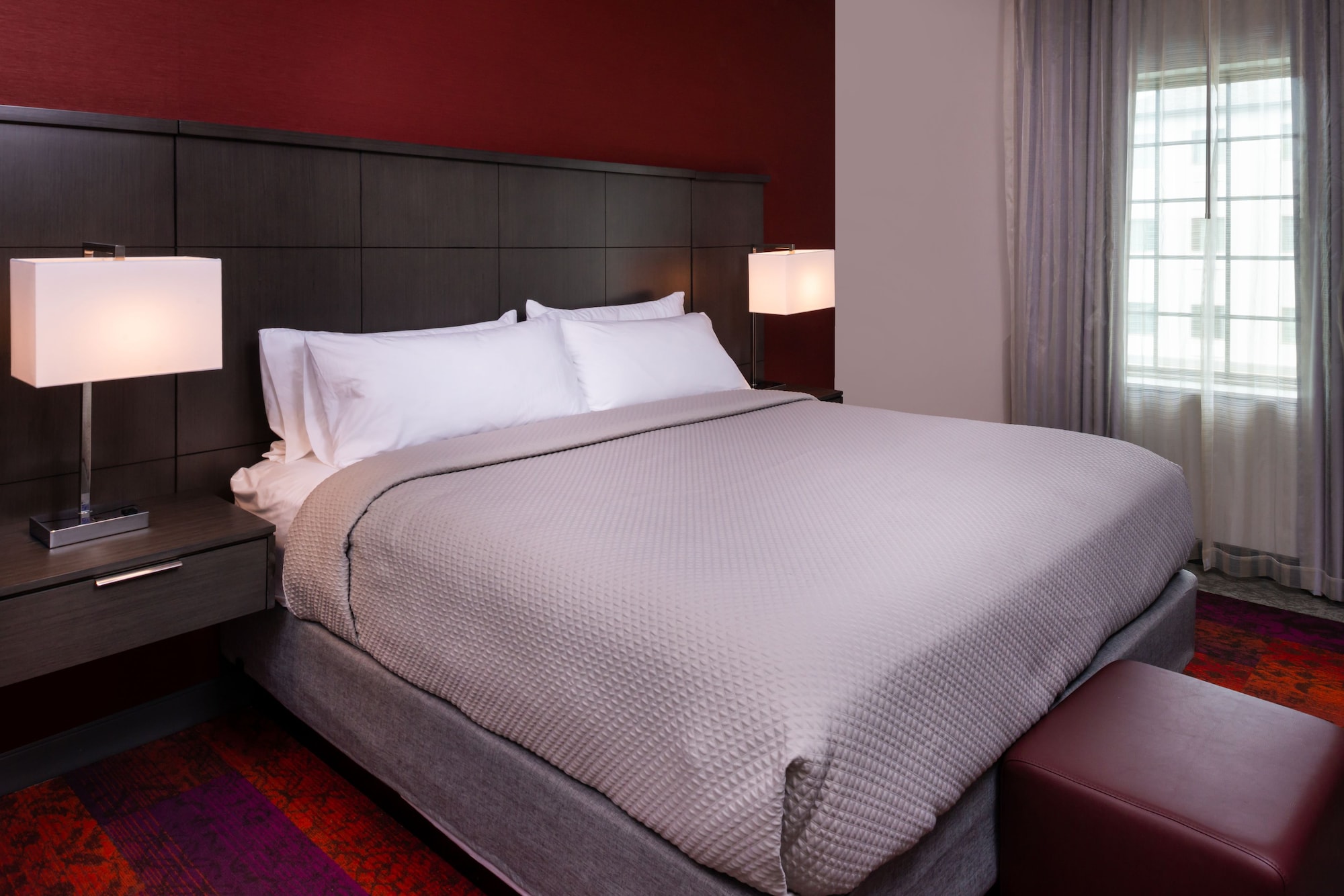 جناح بسرير كينج بغرفة نوم واحدة مع أريكة بمطبخ لذوي الإعاقة، STAYBRIDGE SUITES LAKE CHARLES 6/10