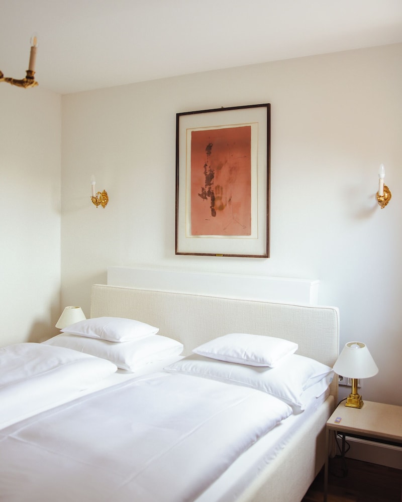 STANDARD, DOUBLE BED