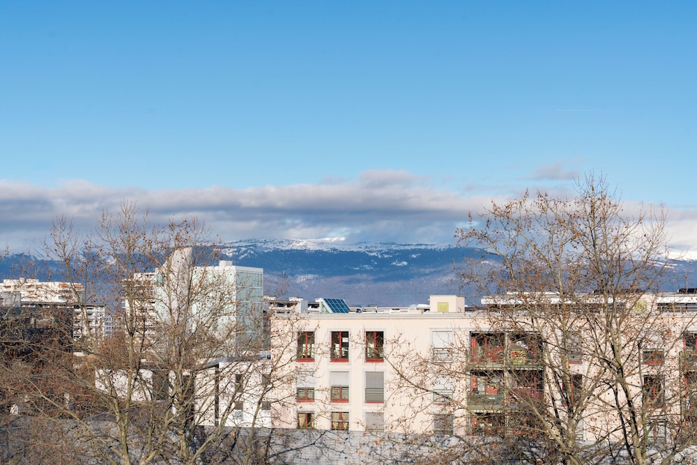 Ibis Geneve Petit Lancy 42/50