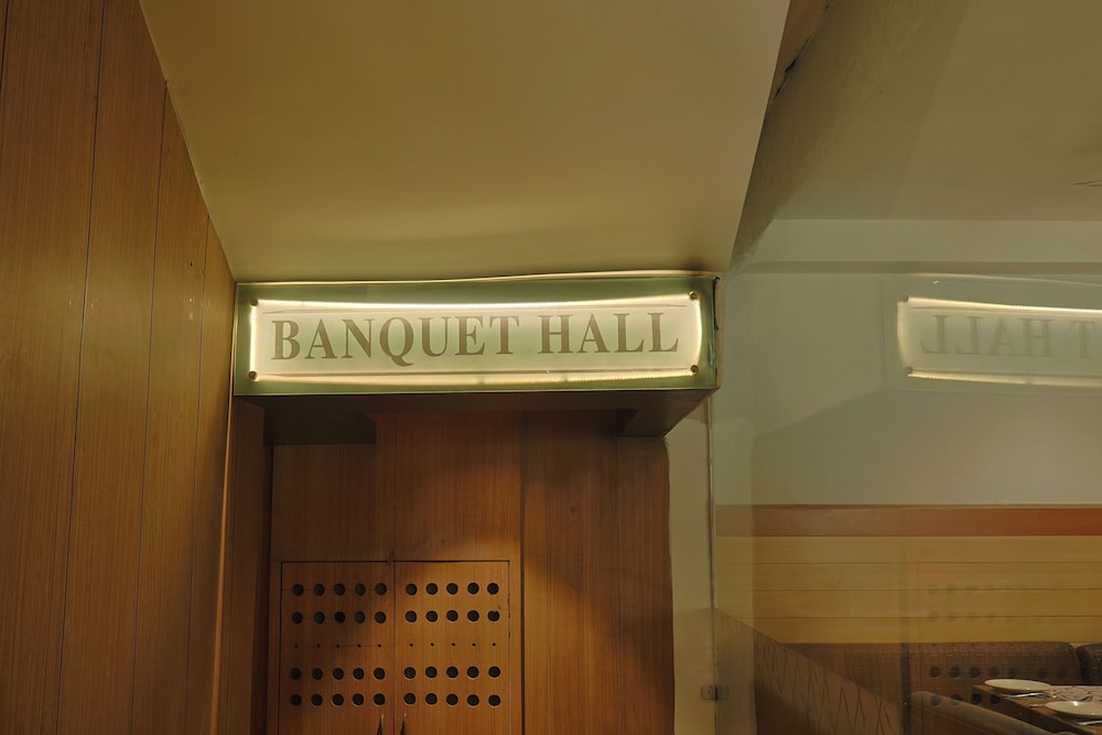 HOTEL SUDARSHAN PALACE 27/48