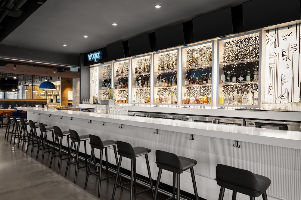 Aloft Orlando Lake Nona 24/49