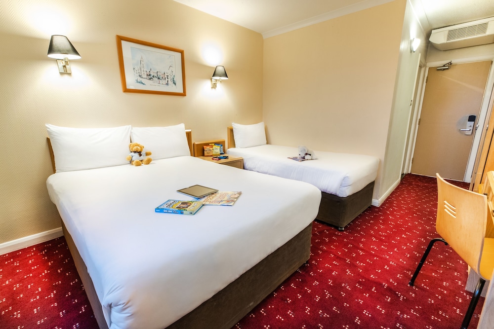 Ibis London Earls Court 31/73