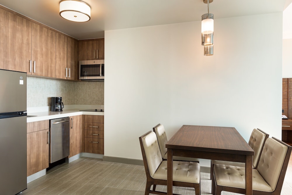 Residence Inn by Marriott Panama City 33/77