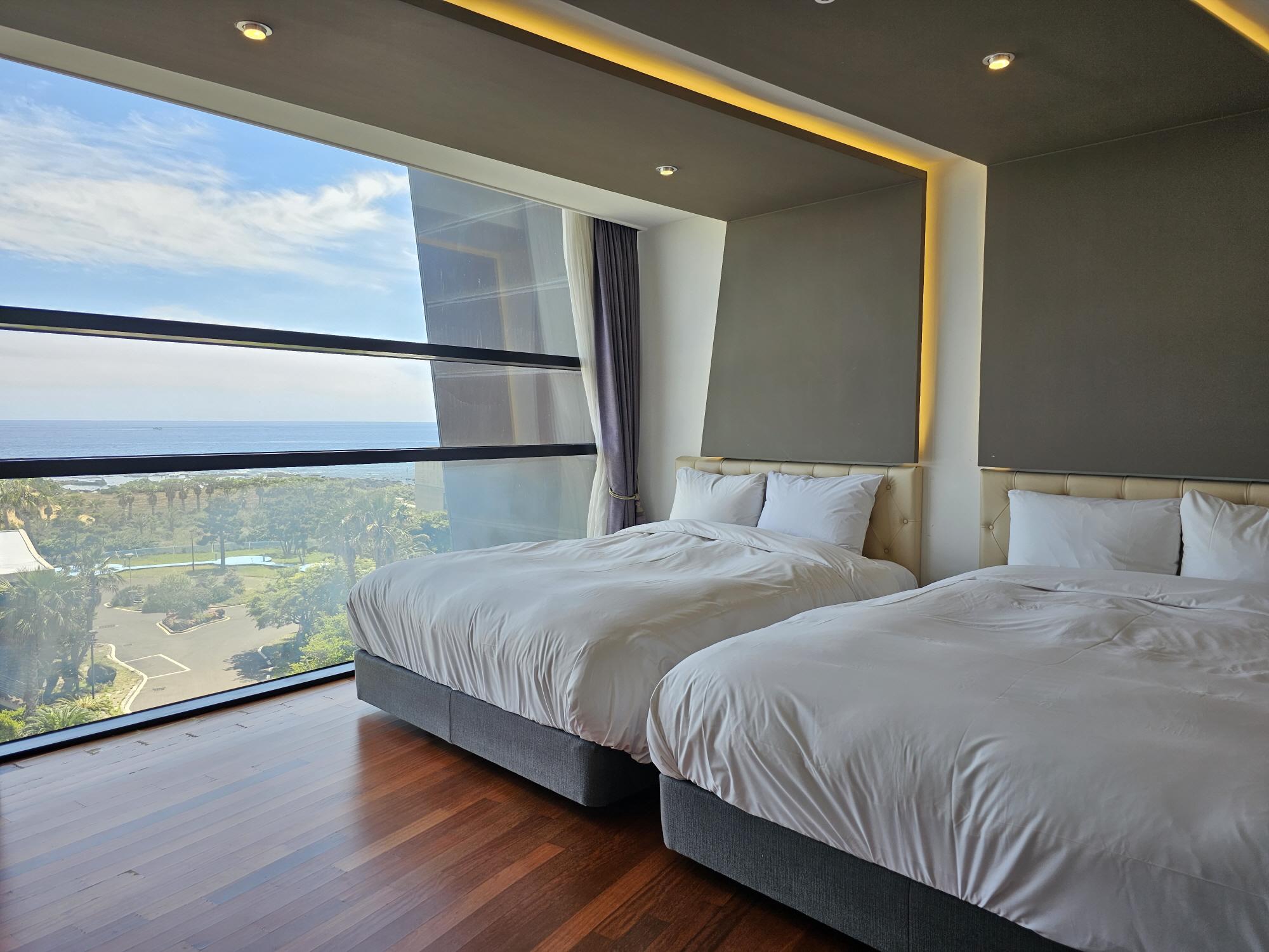 Premium, Suite, 2 Queen Beds, 59 Pyeong