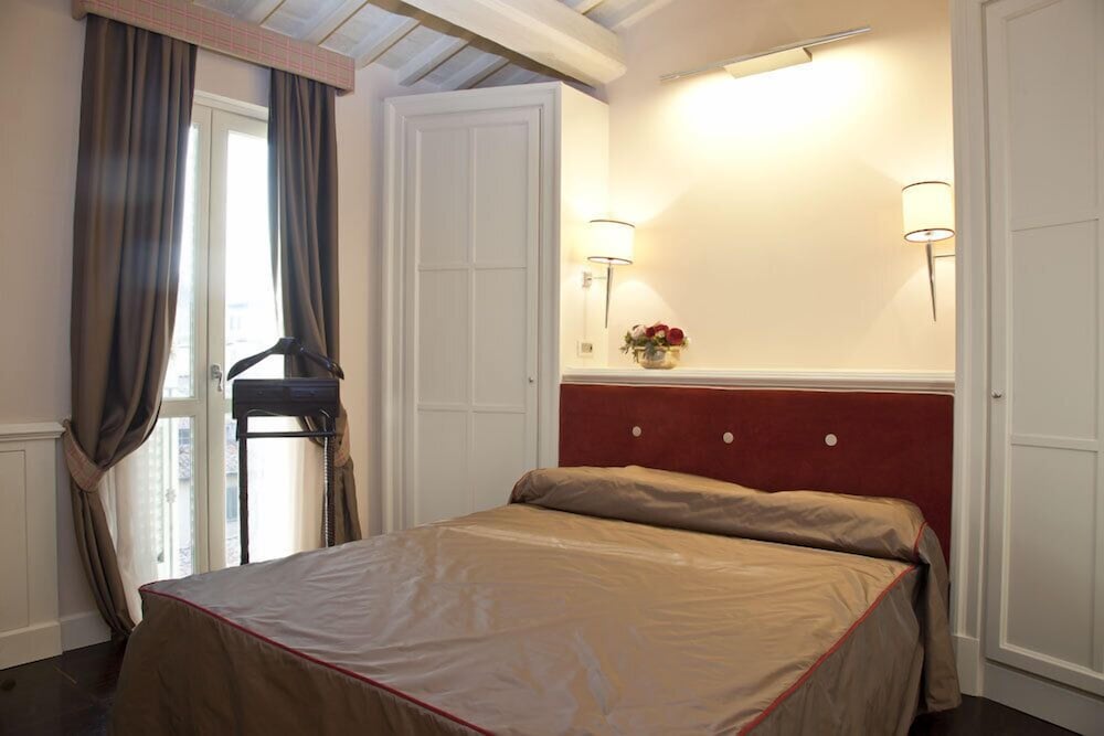 CLASSIC, DOUBLE BED