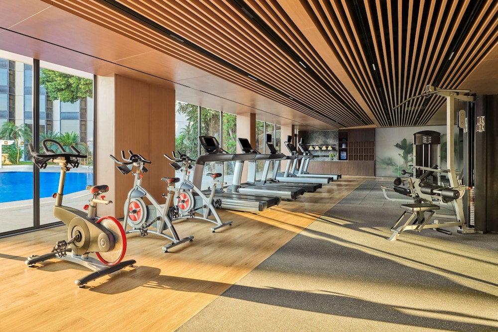 Shangri-La Shenzhen 25/50