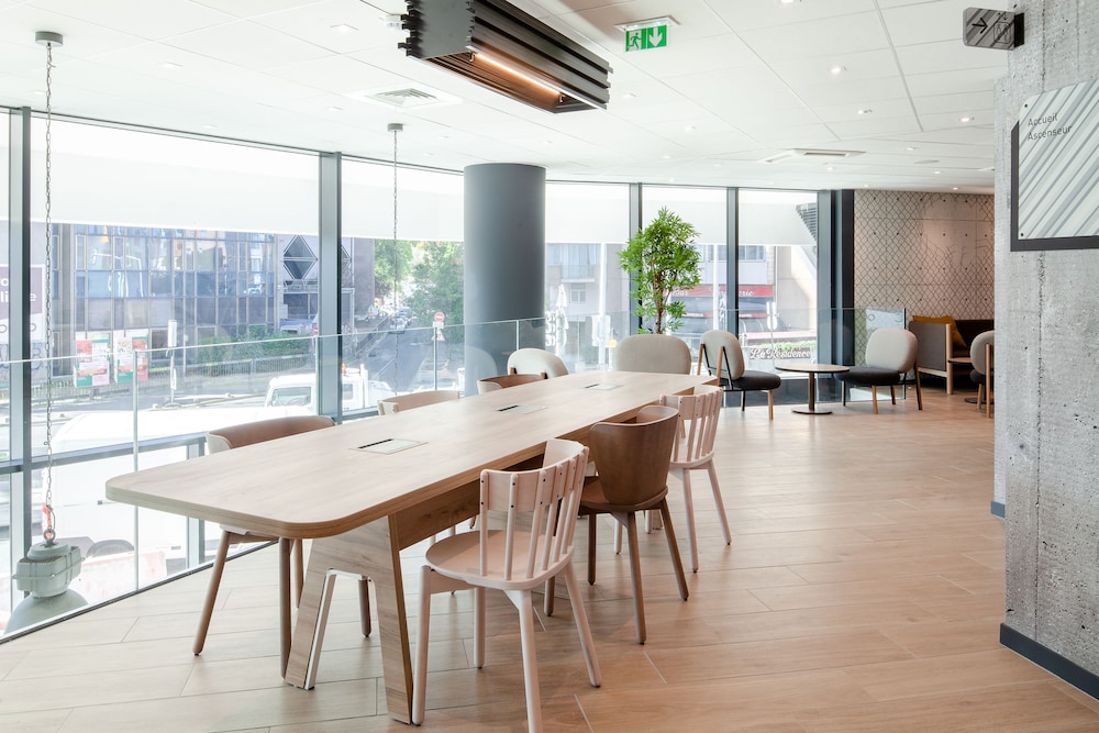 B&B HOTEL Paris Porte de Bagnolet 38/47