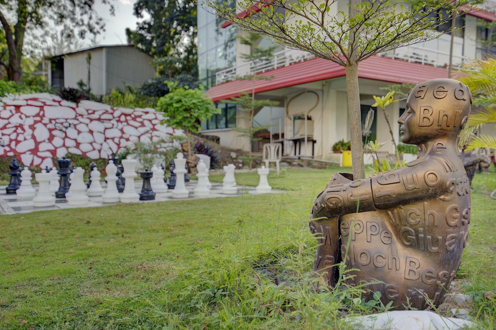 HOTEL KHANVEL RESORT 44/50