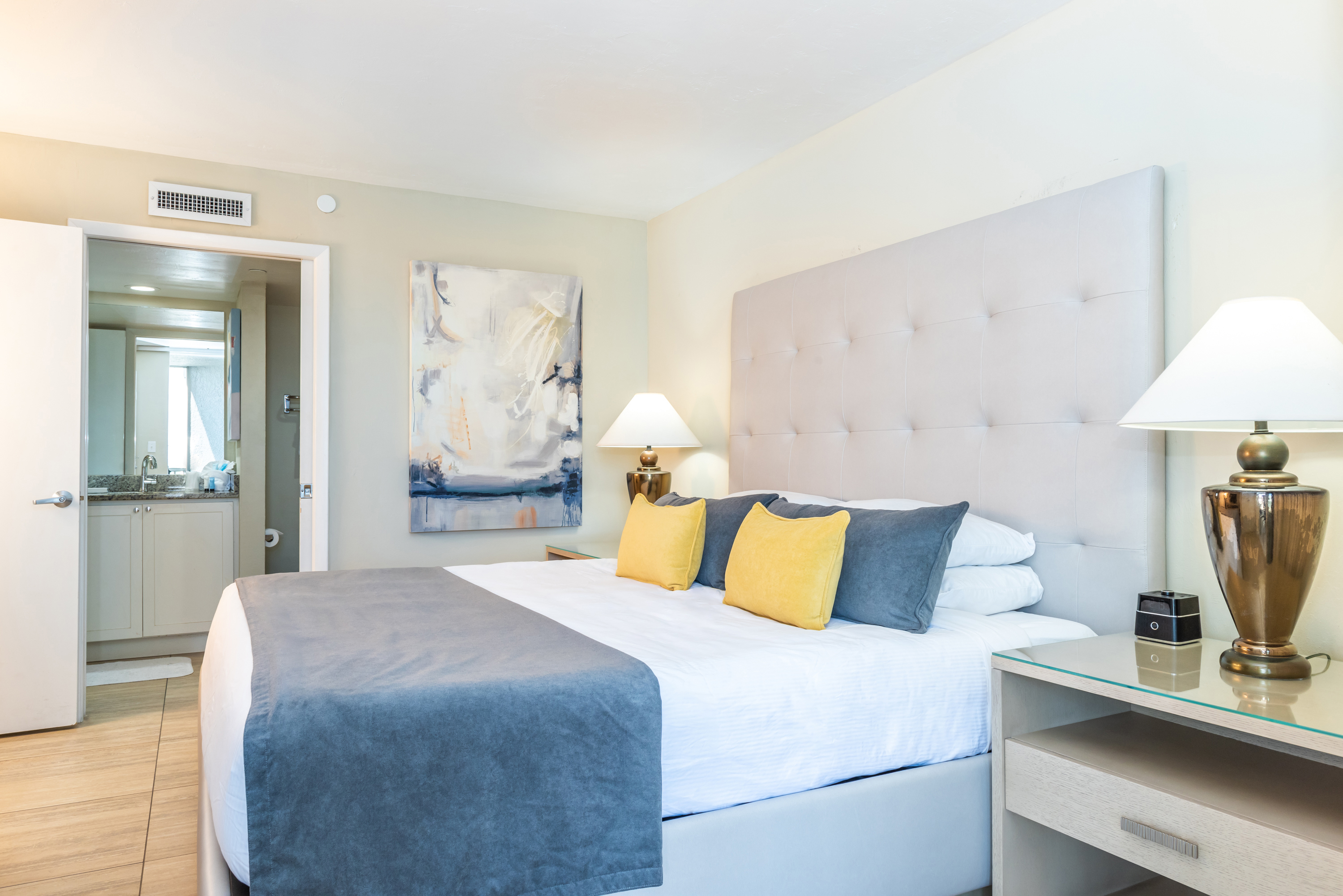 1 Bedroom, Suite, Beach Front