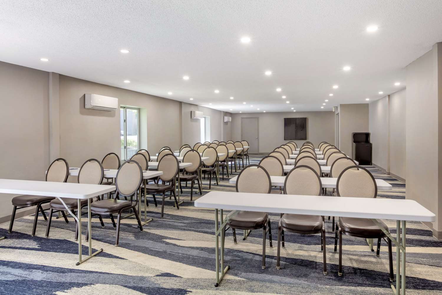 Comfort Suites Nashville Airport - BNA 44/52