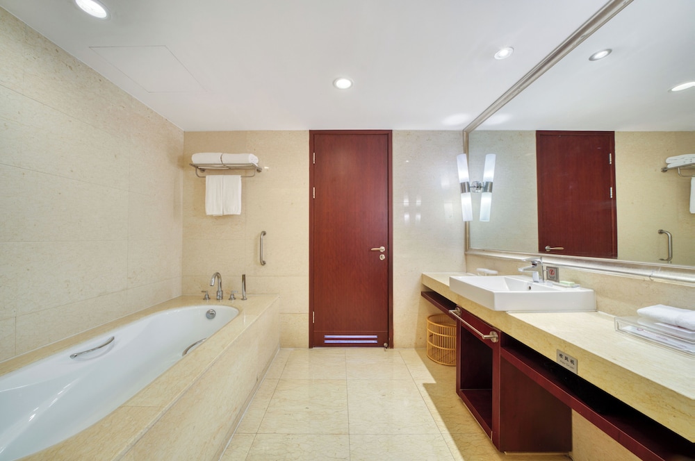 Haiwaihai Crowne Hotel Ex Plaza Hangzhou Grand Canal 46/46