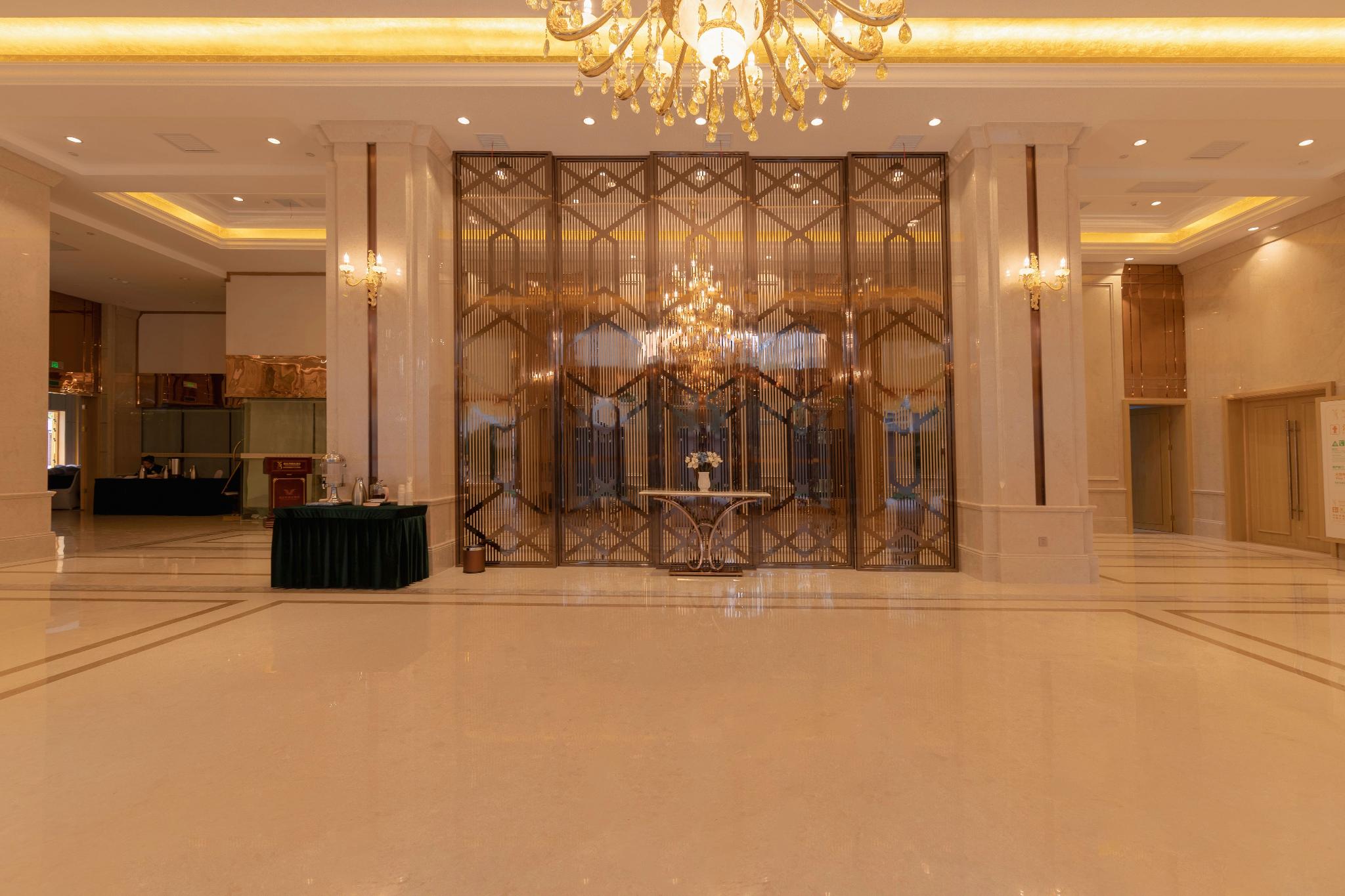 Vienna International Hotel (Wuhan Yangsi Port Yangtze River Bridge) 12/34