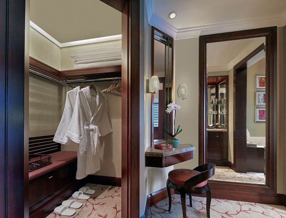 Futian Shangri-La Shenzhen 24/70
