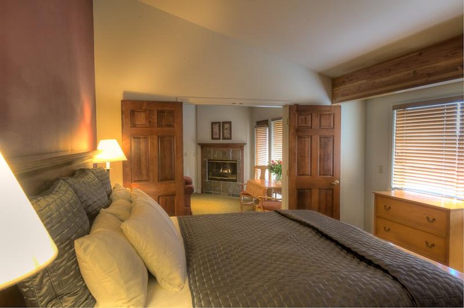 Pine Ridge Inn 25/37