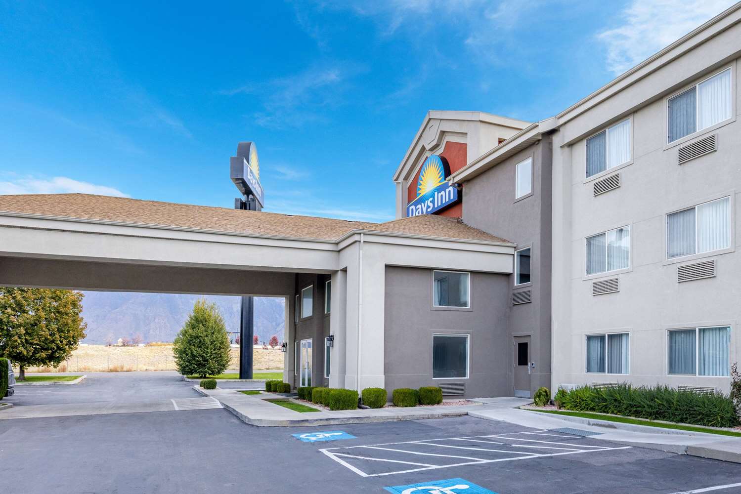Days Inn By Wyndham Springville 39/44