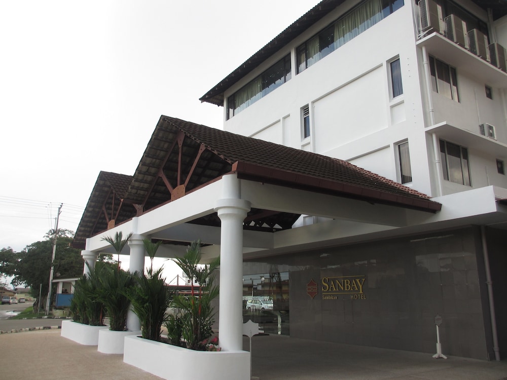 Sanbay Hotel 1/46