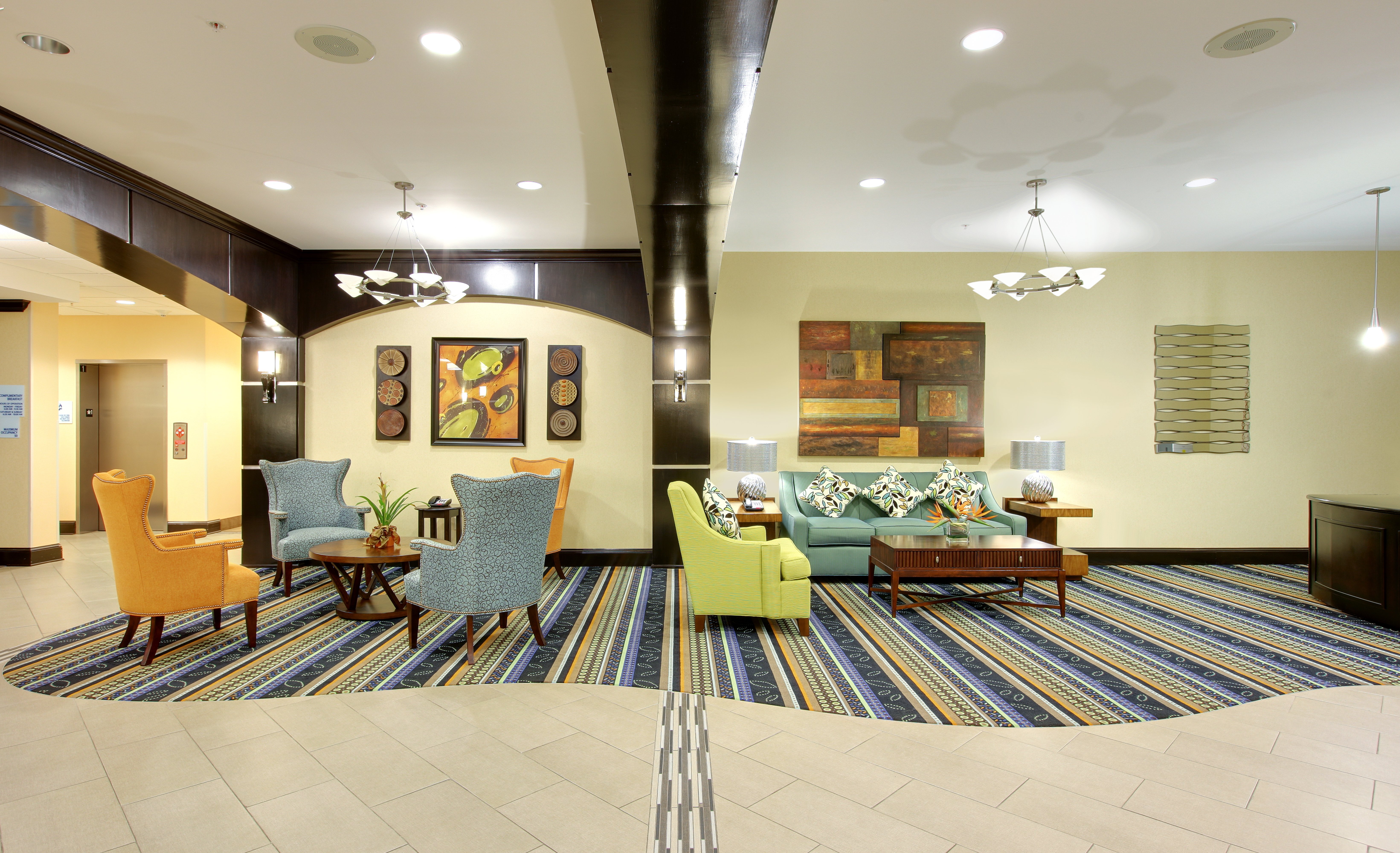 Holiday Inn Express Suites Covington 30/40
