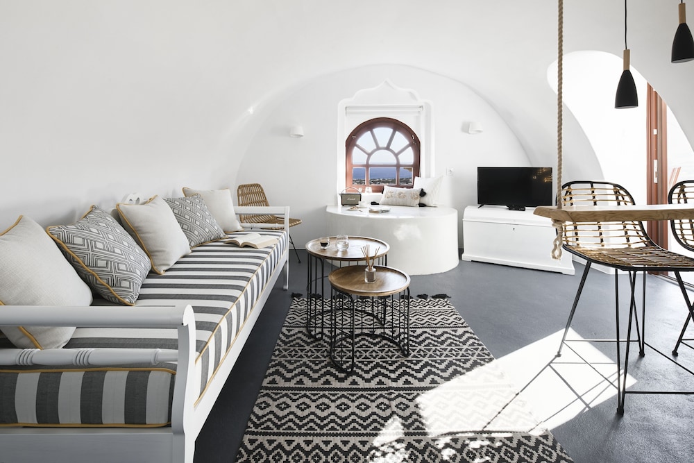 Nano Suites 32/50