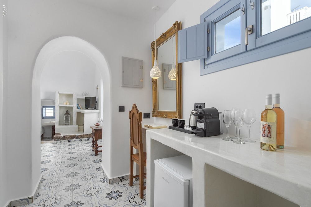 Sole doro Luxury Suites Santorini 49/50