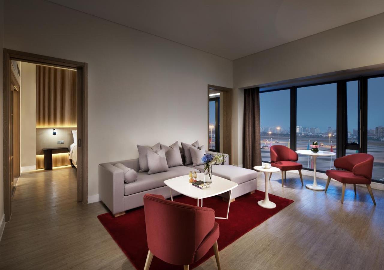 Sanya Phoenix Airport Hotel 63/86