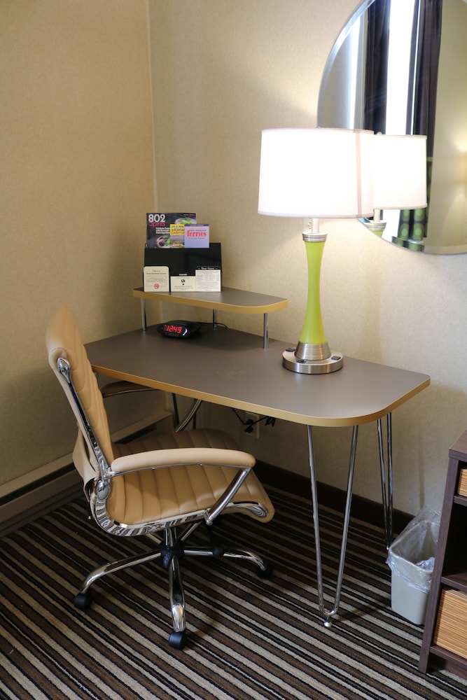 Super 8 by Wyndham Plattsburgh 16/38