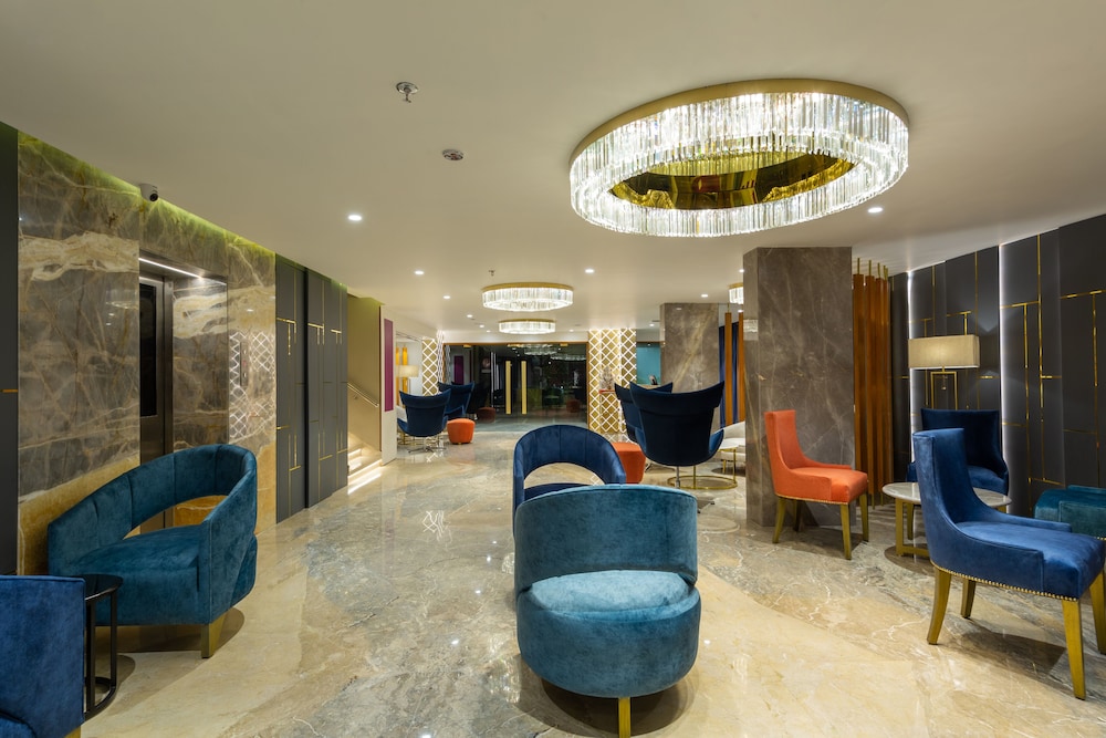 Nalanda Hotel 7/63