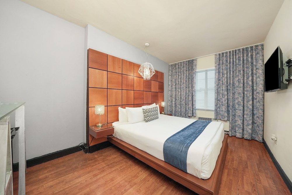 STANDARD, KING BED