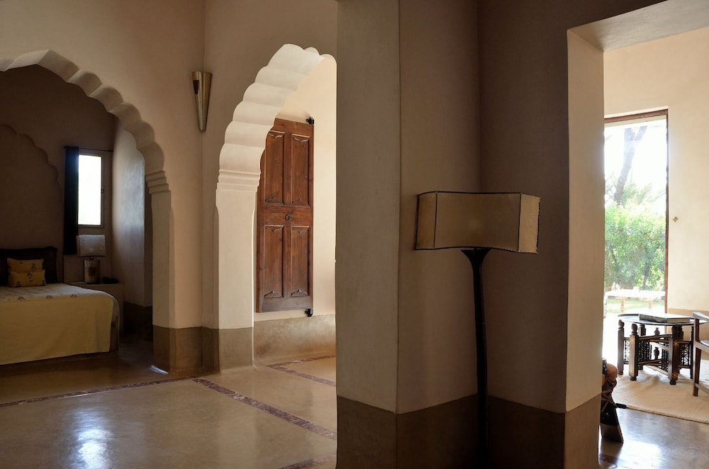 Ksar Char Bagh 35/85