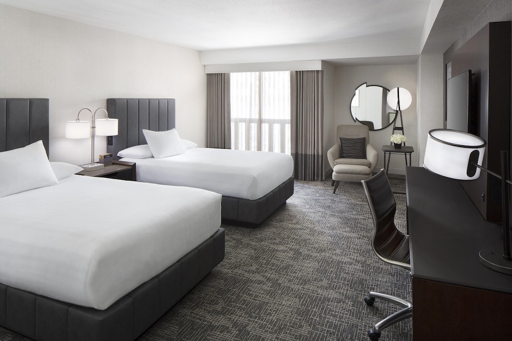 REGENCY, CLUB, 2 DOUBLE BEDS