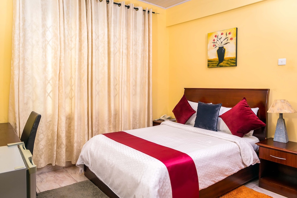 Oriental Hotel North Legon - Adults Only 10/39
