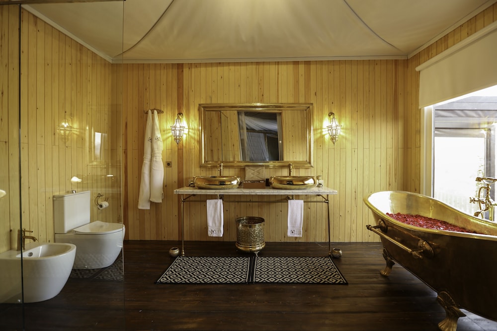 Kalyptus Luxury Camp 54/57
