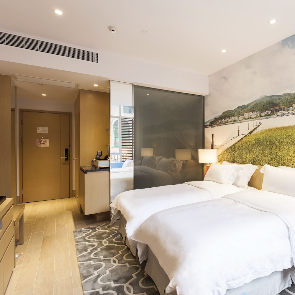 Caravel Hotel 27/54