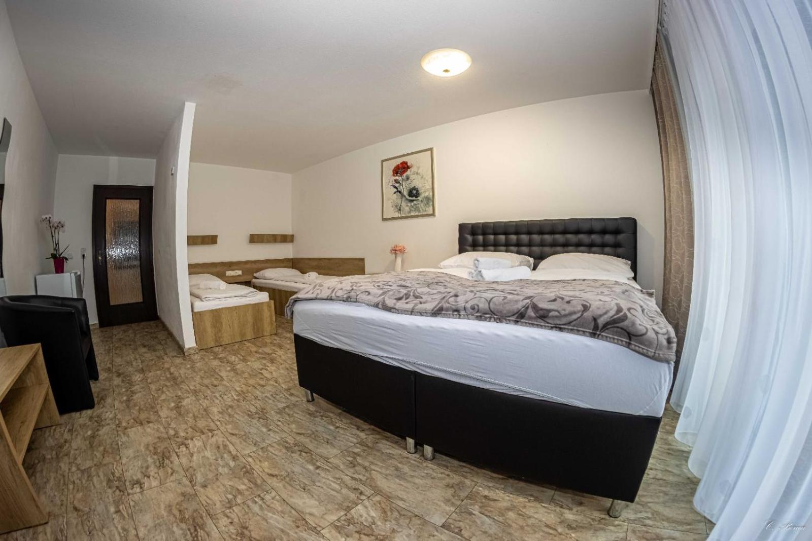 Apparthotel Alte Innbrucke-24Std-Self-Check In 20/50